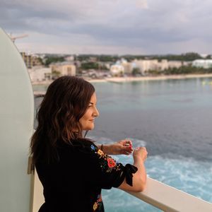 Meet your Posher, Jenny